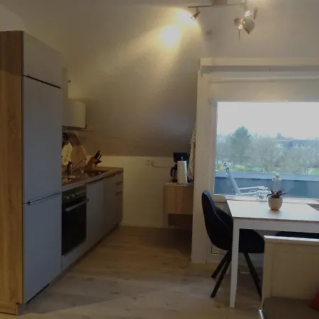Am Marktplatz - Zentrale Lage Vor Den Toren Flensburgs, Mit Vollstaendiger Ausstattung Und Balkon Apartment *