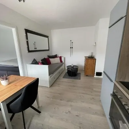 Am Marktplatz - Zentrale Lage Vor Den Toren Flensburgs, Mit Vollstaendiger Ausstattung Und Balkon Apartment